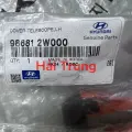 Nắp đậy vòi phun nước rửa đèn pha Hyundai Santafe 2012-2015 chính hãng