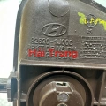 Tay mở cửa trong sau Hyundai I20 2008-2013 chính hãng 826201J020 826101J020(3)