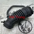 Ống hút gió động cơ (vào cổ hút) Hyundai Accent