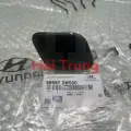 Nắp đậy vòi rửa đèn pha Hyundai Santafe RH chính hãng