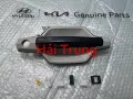 Tay nắm cửa trước bên ngoài Hyundai Terracan chính hãng