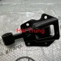 Chân máy thanh giằng Hyundai Getz 2006-2011 chính hãng 219501C800(1)