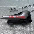 Tay mở cửa trong Kia Morning 2012-2020 cao cấp 826201Y000 826101Y000