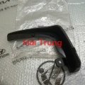 Chắn bùn bánh trước Hyundai Santafe 2022-2024 chính hãng 86832S1500 86831S1500.