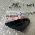 Ốp góc chân kính chắn gió Hyundai Elantra chính hãng