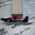 Tay mở cửa trước Kia Cerato 2019-2021 chính hãng 82661M6310.