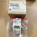 93576S1010NNB Công tắc đơn Hyundai Santafe 2019-2021