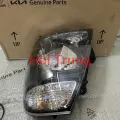 Đèn pha Kia Frontier K250 lòng đen chính hãng LH