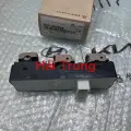 Công tắc nâng kính tổng Hyundai Sonata
