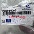 Nắp đậy vòi rửa đèn pha Hyundai Tucson 2015-2019 chín hãng 98680D3000.