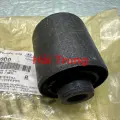 Cao su bệ đỡ giảm xóc sau Hyundai Sonata 2009-2014 chính hãng 552153R000.