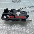Tay mở cửa trong Kia Morning 2012-2020 cao cấp 826201Y000 826101Y000