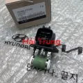 Trở quạt két nước Hyundai Sonata, Elantra, Tuson, Santafe Kia Carens Rondo chính hãng Hanon 253852Y000.