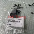 Ốp đuôi tay mở cửa Kia Sedona