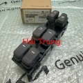 Công tắc nâng kính tổng Hyundai Sonata 2010 chính hãng 935703S000
