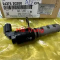 Van điều khiển dầu mặt máy xả Hyundai Sonata 2010-2014 chính hãng 243752G200.    