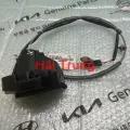 Khoá ngậm cửa lùa Kia Sedona 2014-2020 chính hãng 81410A9010 81420A9010.