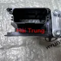 Mô tơ lên xuống kính Elantra