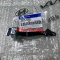 Hạn chế cửa sau Hyundai Avante