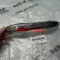 Tay mở cửa ngoài Hyundai Creta 2022-2025 chính hãng 82651I6210 82661I6210(3)