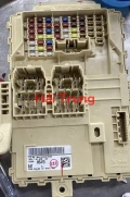 Tháo xe Hộp cầu trì trong xe Kia Cerato 2019 2020 Tháo Xe 91950M6410