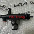 Tổng côn côn Kia Soluto