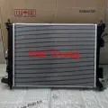 Két nước Kia Rio chính hãng