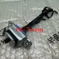 Hạn chế cửa sau Hyundai Santafe