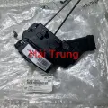 Cơ cấu khóa cửa sau Kia Carens