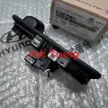 Công tắc mở cốp Hyundai Elantra