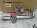 Compa lên kính trước lái Hyundai Accent 2012-2017 chính hãng 824031R110 824041R110.