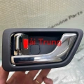 Tay mở trong Hyundai Getz 2006-2012 chính hãng 826101C010WK(1)