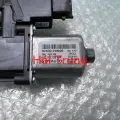 Mô tơ lên xuống kính trước Hyundai Santafe 2013-2018 chính hãng 824502W020 824602W020(3)