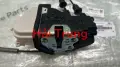 Khoá ngậm cửa trước Hyundai Santafe 2012-2018 chính hãng 813102W010 813202W010.