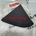 Ốp tam giác cửa sau Kia Rio 2012-2017 chính hãng 838401W200 838301W200.