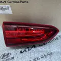 Đèn hậu trong Hyundai Santafe 2019-2021 chính hãng 92403S1100 92404S1100.