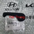 Tay mở nắp capo Kia Carens chính hãng
