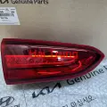 Đèn hậu trong Hyundai Santafe 2019-2021 chính hãng 92403S1100 92404S1100.