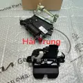 Khoá ngậm cốp hậu Hyundai Tucson 2015-2021 chính hãng 81230D3100.     