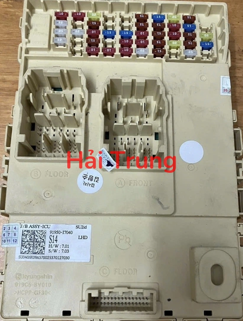 91950I7040 Tháo xe hộp cầu trì Hyundai Creta