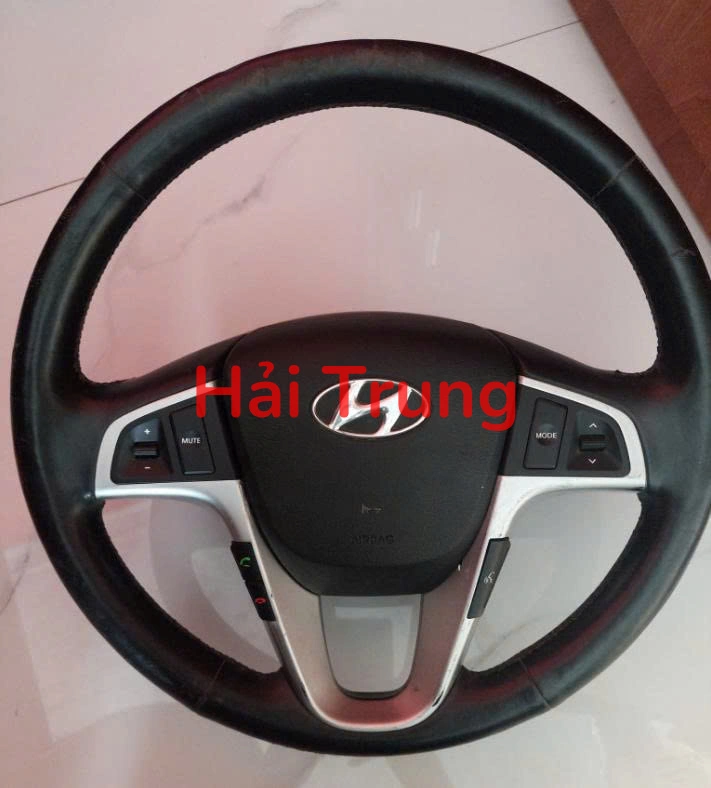 Tháo xe vô lăng Hyundai Accent