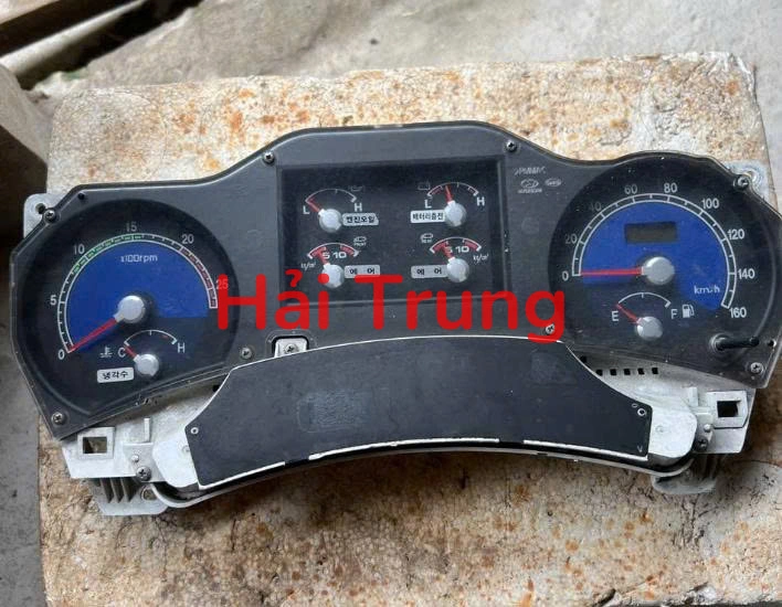 Đồng hồ táp lô Hyundai Univer 941008D000
