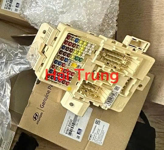 91951D3530 Hộp cầu trì trong xe Hyundai Tucson 2019 2020 2021