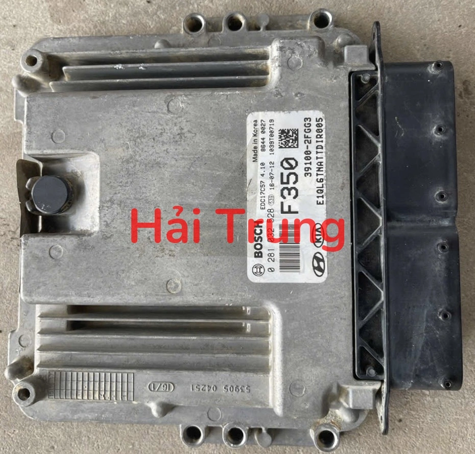 Hộp điều khiển động cơ Hộp đen ECU ECM Kia Sportage 2017 Tháo Xe 391002FGG3
