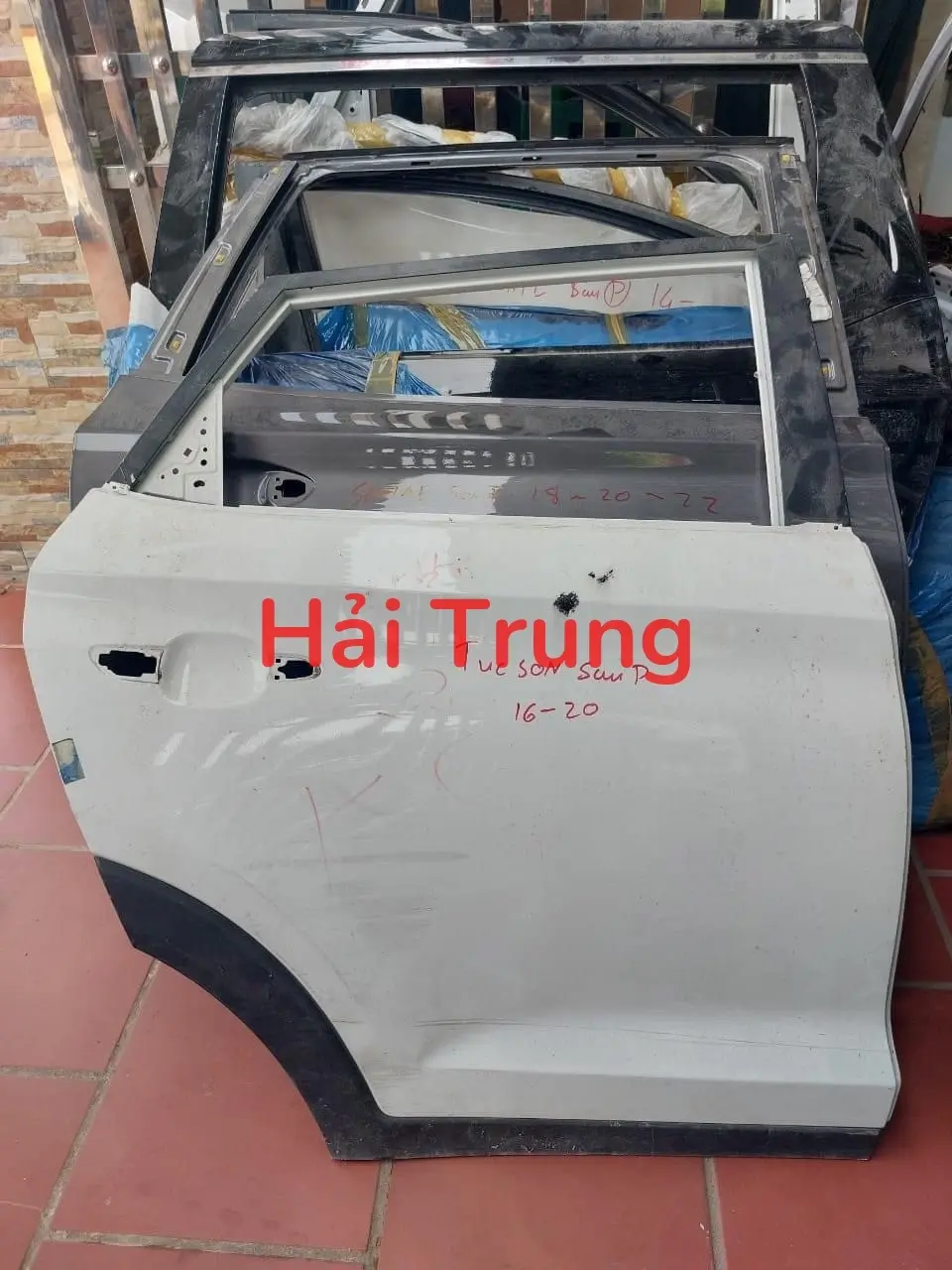 Cánh cửa Hyundai Tucson 2015-2018 Tháo xe Zin keo chỉ