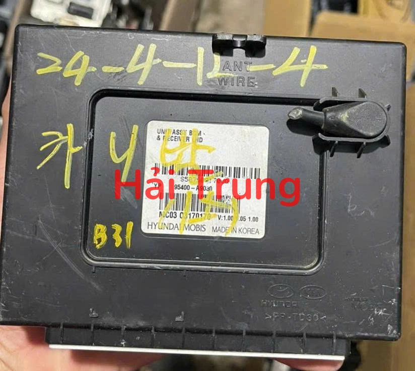 95400A9030 Hộp điều khiển thân xe BCM Kia Sedona 2014-2020 Tháo Xe