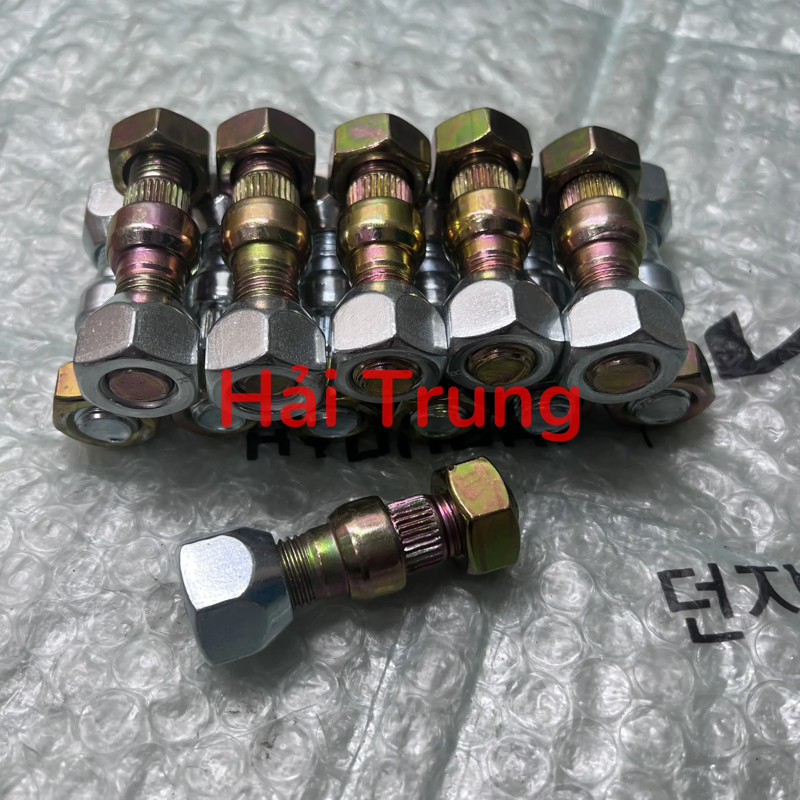 Ốc tắc kê bánh Kia K2700 cao cấp