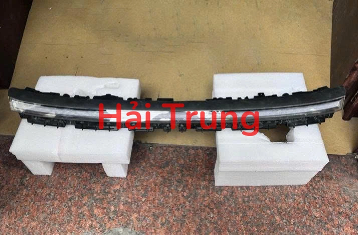 92209AY010 Đèn mí giữa Hyundai Accent 2024 2025 Tháo xe Zin