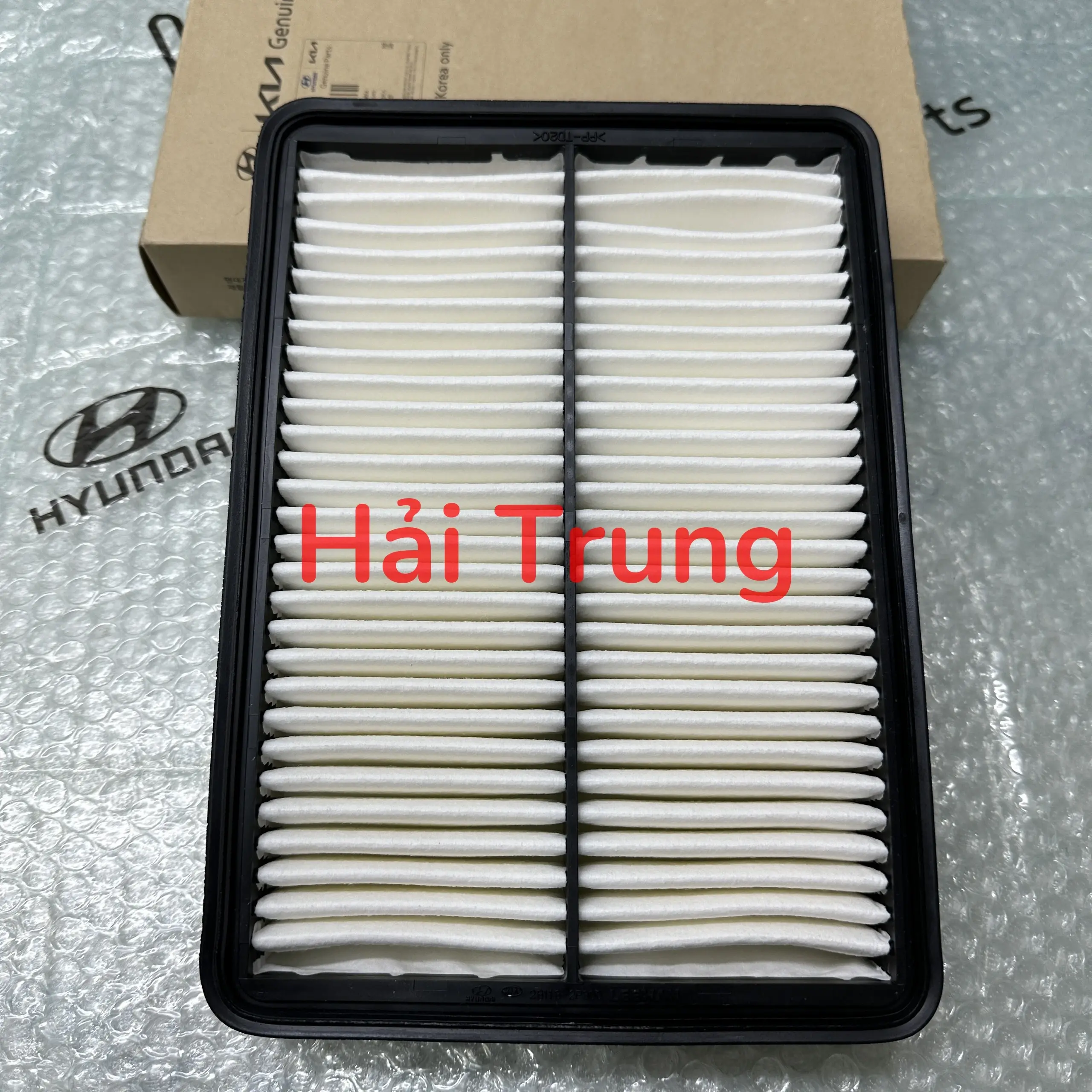 Lọc gió động cơ Kia Sorento 2009-2020 chính hãng 281132P300.    