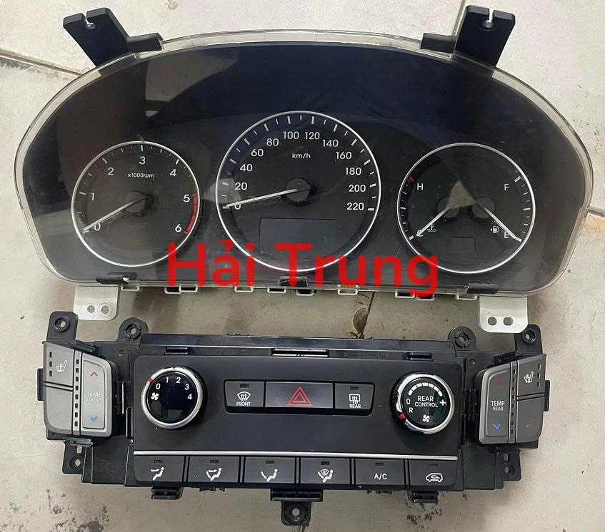 Tháo xe Đồng hồ táp lô Hyundai Starex 2019-2022